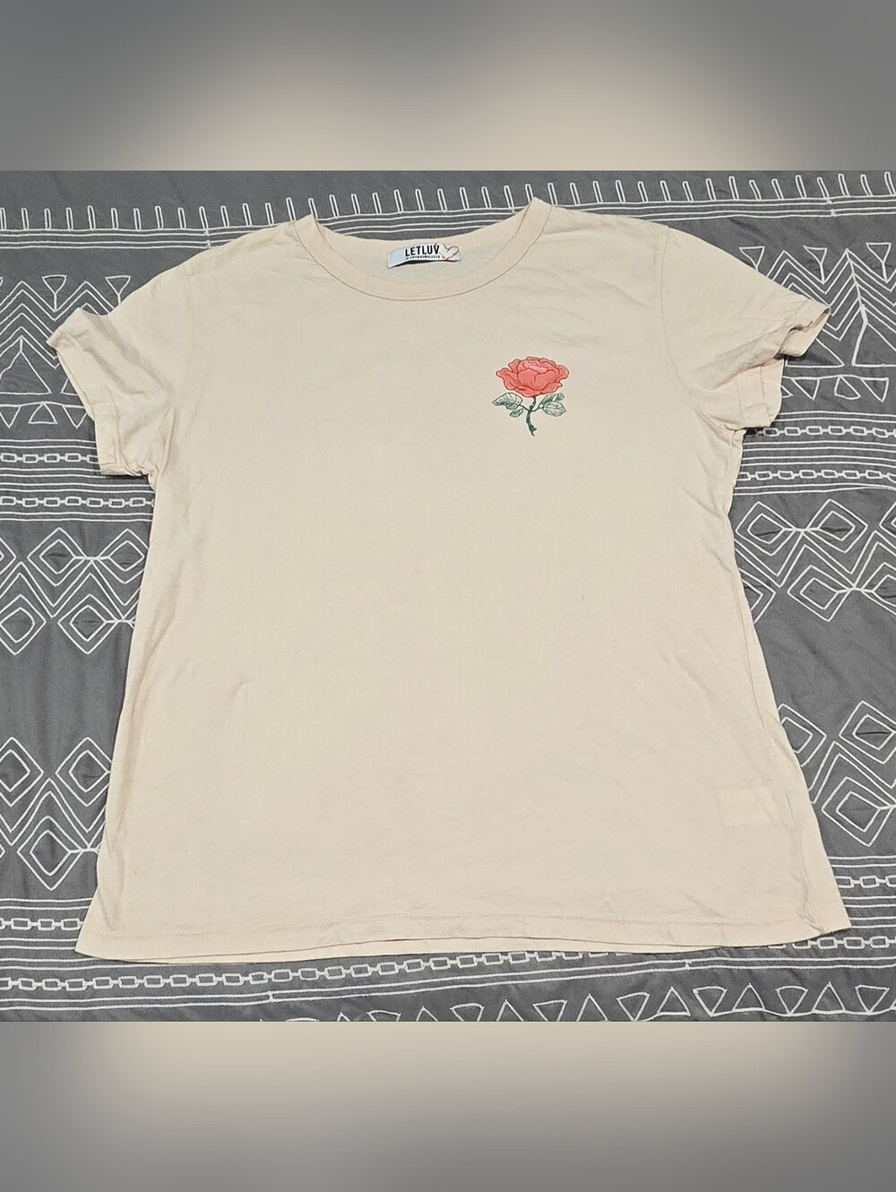LETLUV For Anthropologie Rose Graphic Tee Size XL